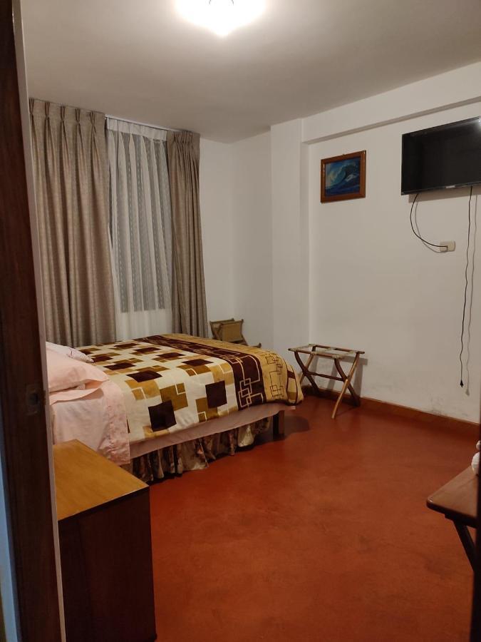 Гостевой дом Suzet House Оксапампа Экстерьер фото